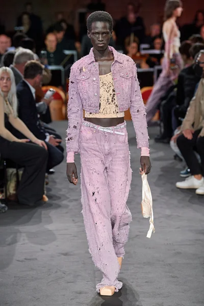 Look 2